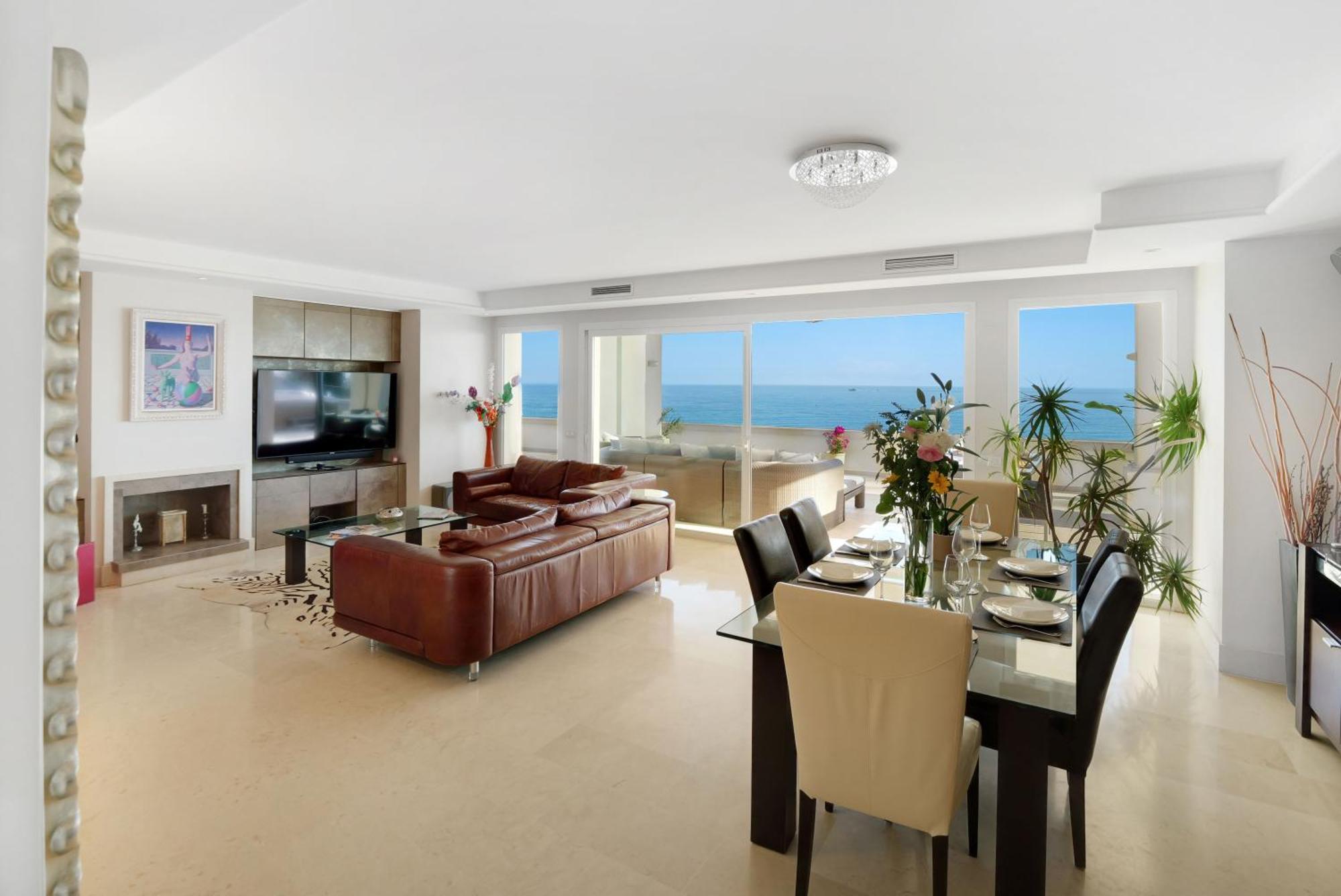 Heaven Beach Apartment 405 Estepona Buitenkant foto