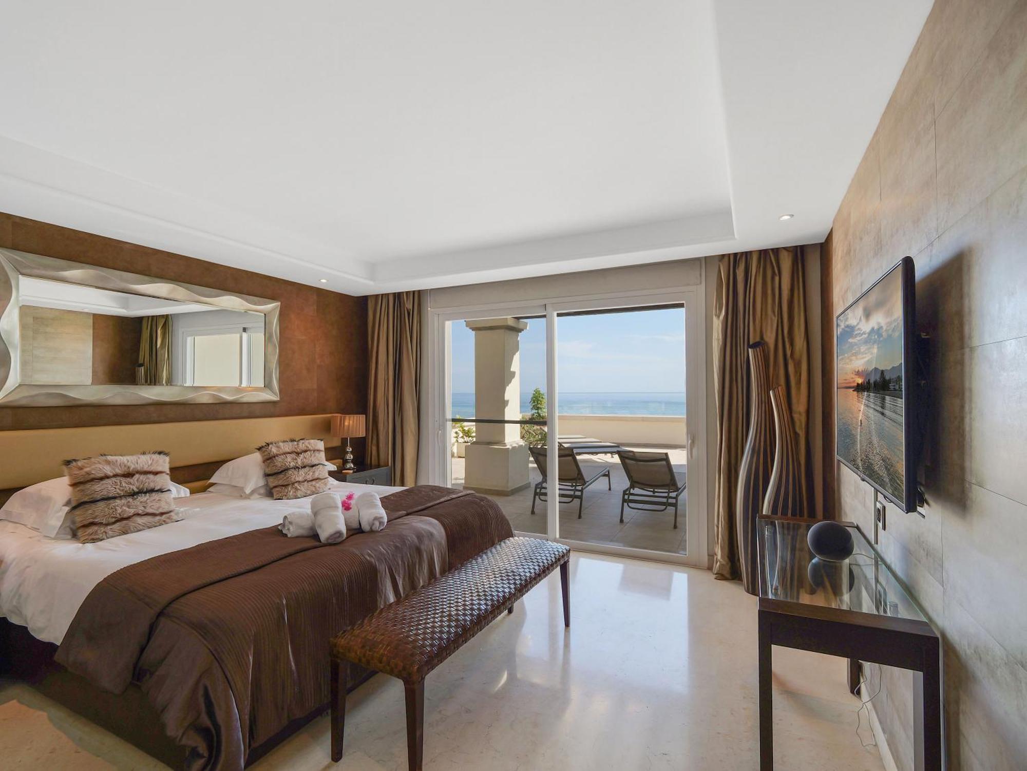 Heaven Beach Apartment 405 Estepona Buitenkant foto